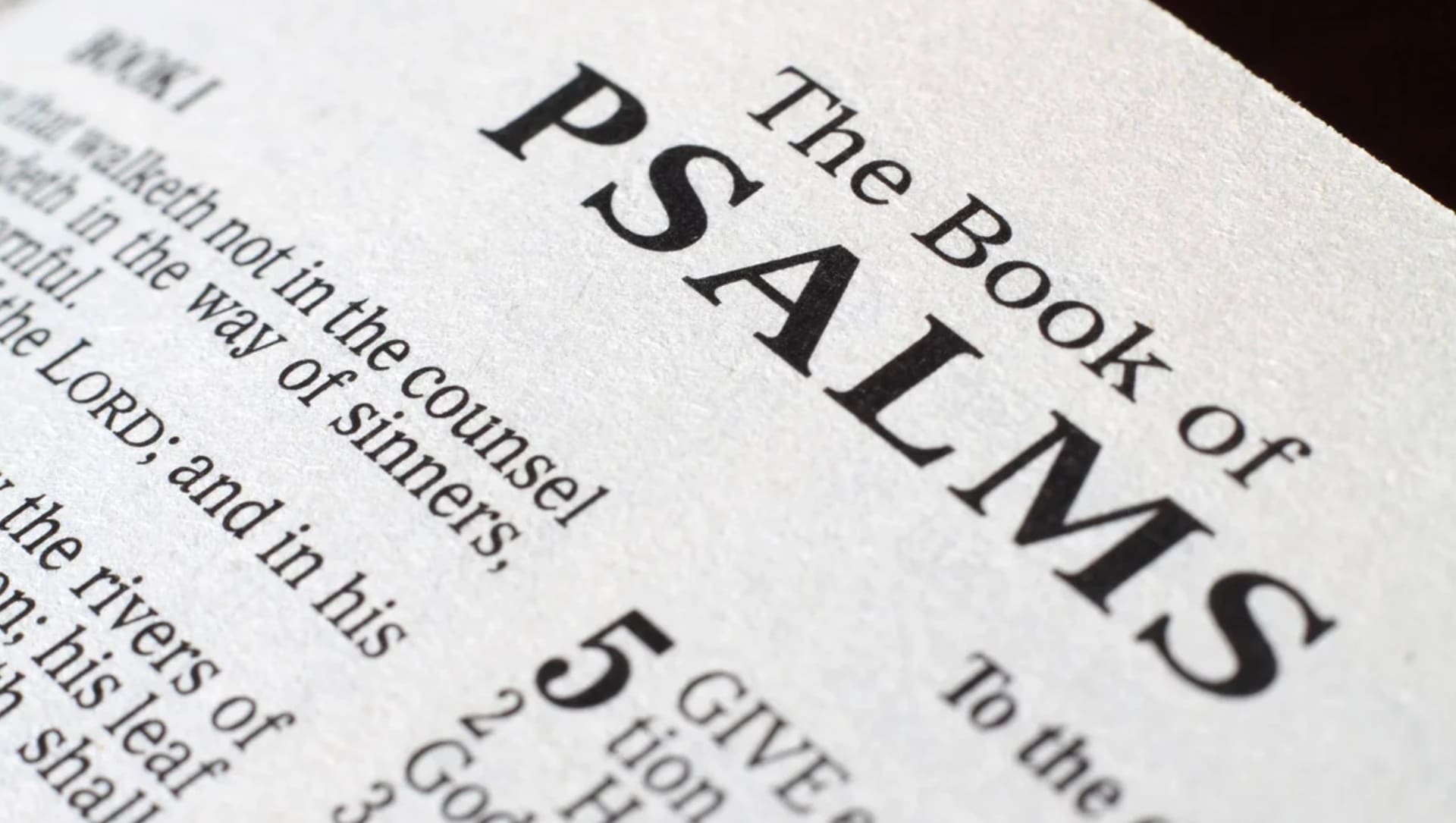 A close-up of the title page of the Book of Psalms